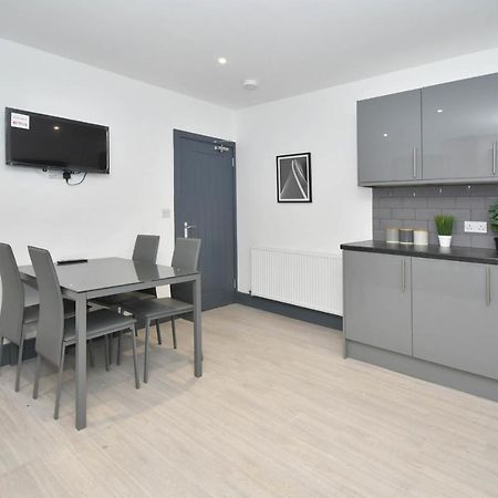 Townhouse @ Princes Road Stoke Exterior photo